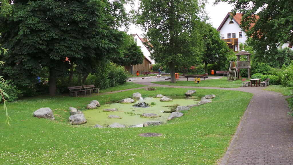 Rhoenblick Landhotel - Restaurant - Countrypub Petersberg  Exteriör bild